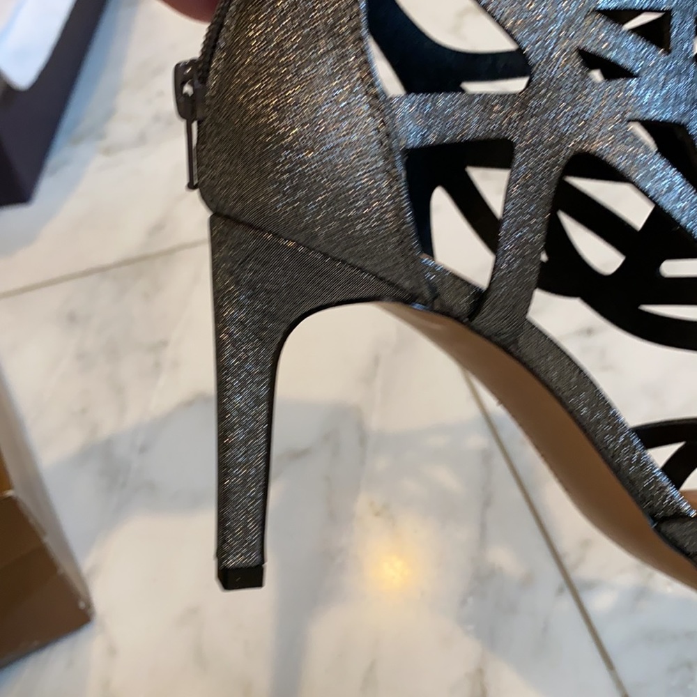 Shoes - Picture 5 of 5